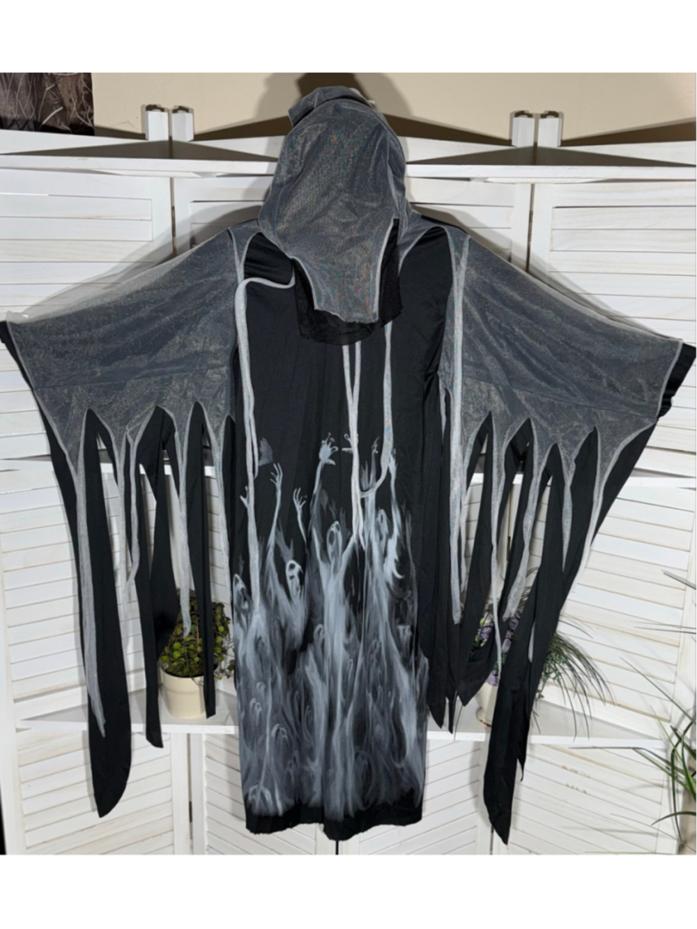 NWOT Soul taker Halloween costume spooky graphics black gray hoodie face cover M